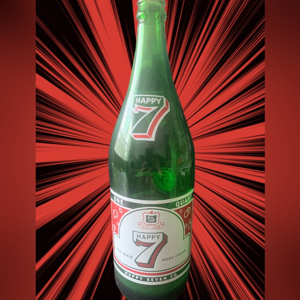 Vintage Happy 7 Fine Mixer Good Chaser One Quart Green Bottle Wilkes Barre PA